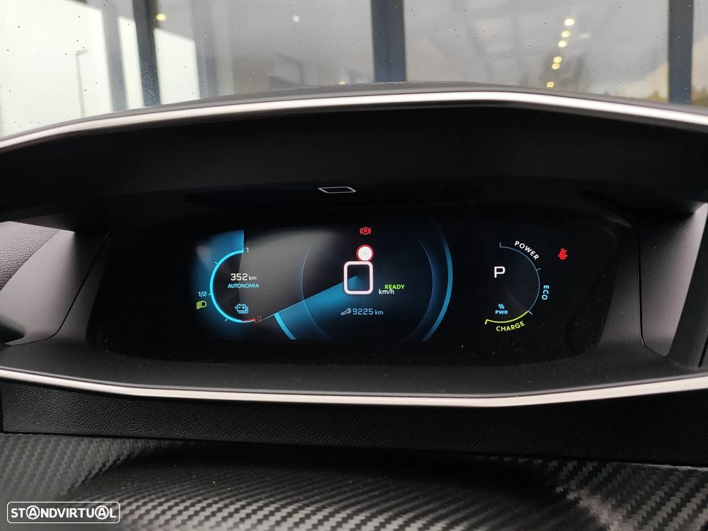 Peugeot e-208 50 kWh Allure - 30