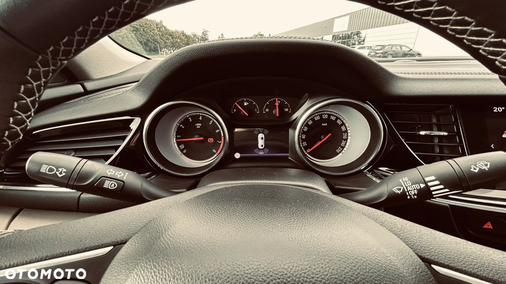 Opel Insignia - 24