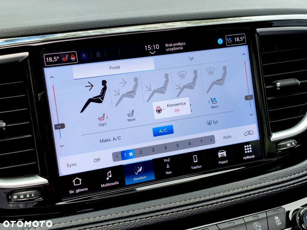 Chrysler Pacifica - 16