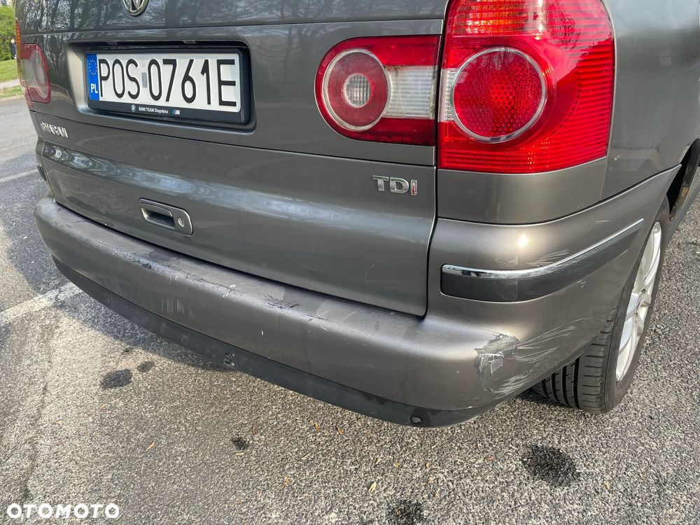 Volkswagen Sharan 1.9 TDI Comfortline Tiptr - 25