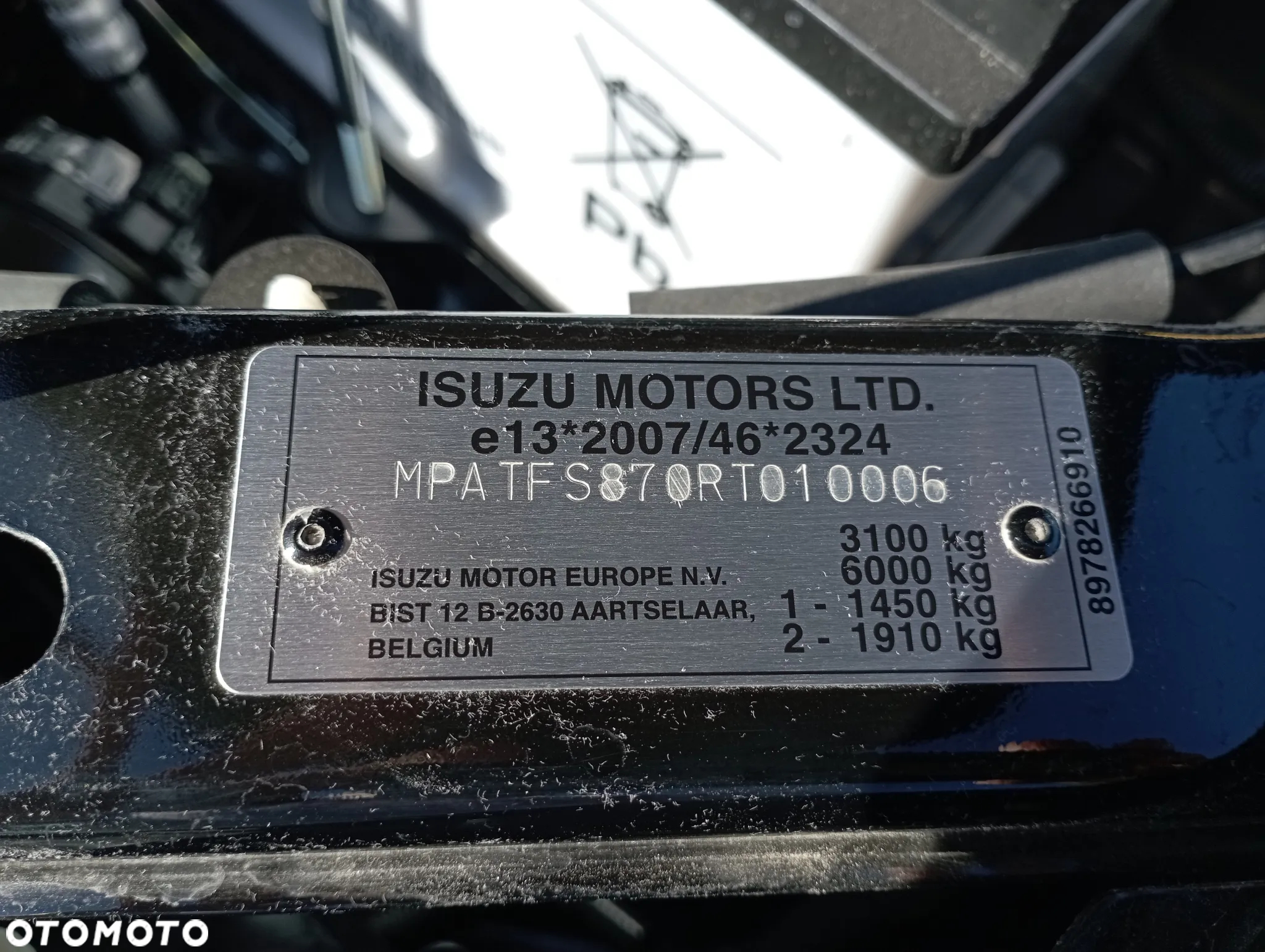 Isuzu D-Max 1.9 EC LSE - 33