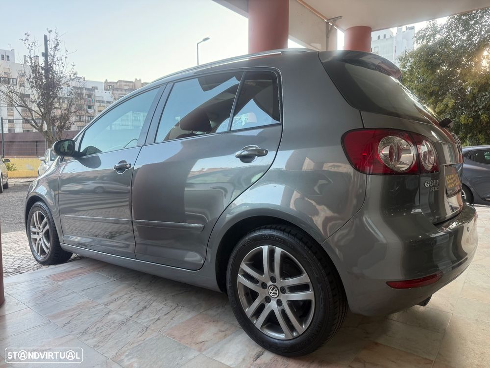 VW Golf Plus 1.6 TDi Highline - 18