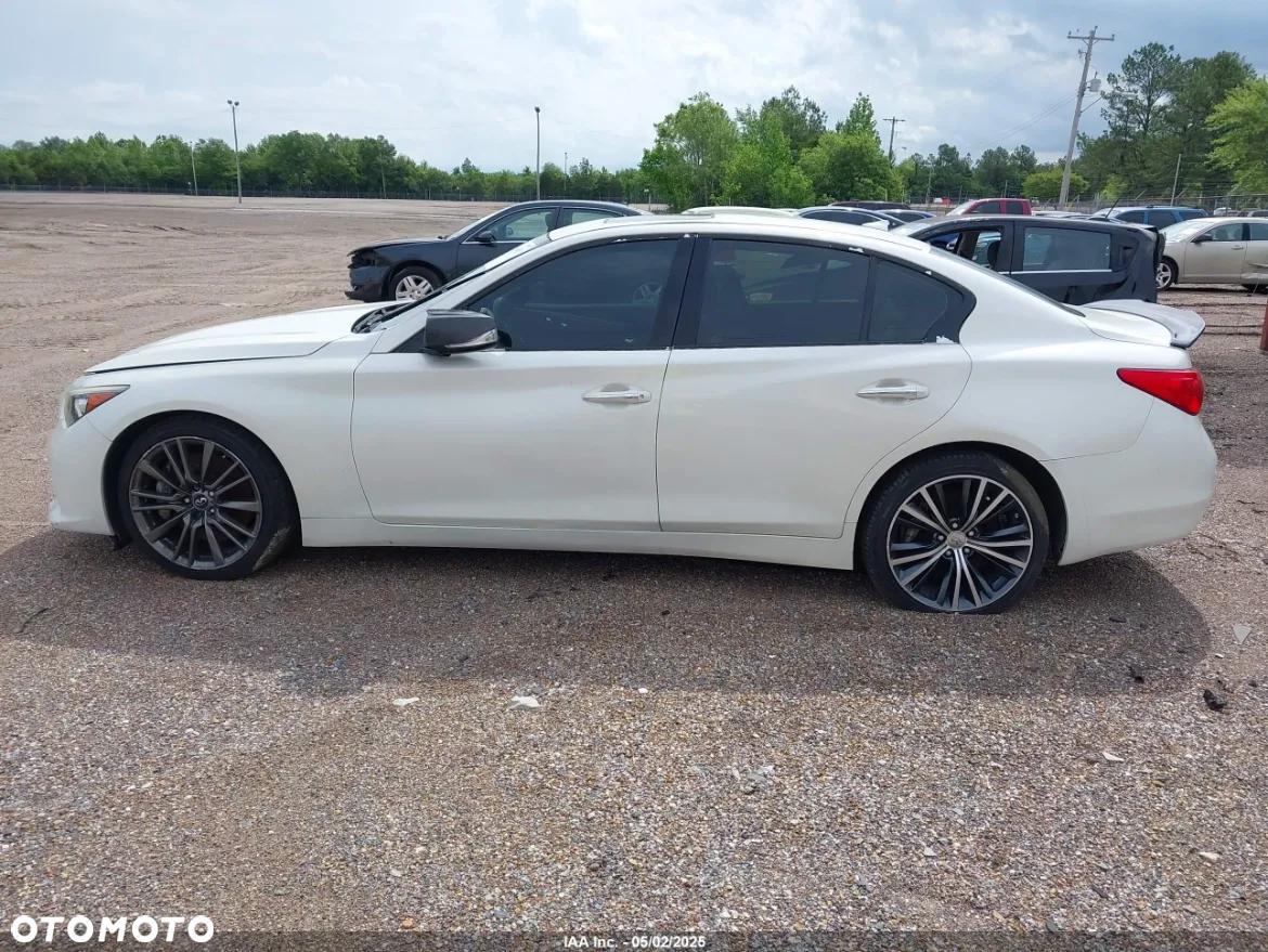 Infiniti Q50 - 4