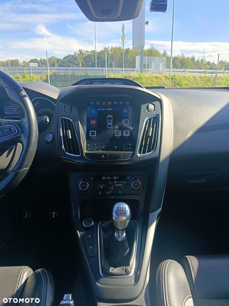 Ford Focus ST - 27