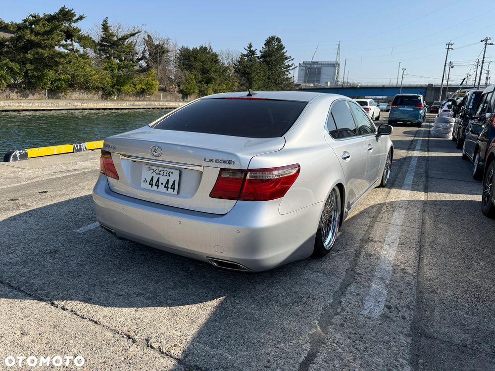 Lexus LS 460 Prestige - 4