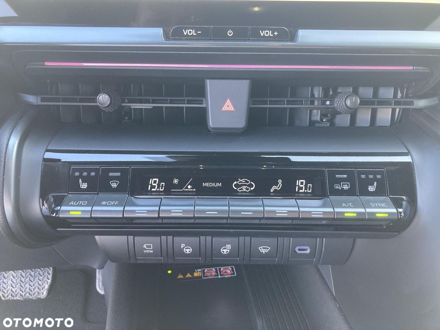 Toyota C-HR - 8