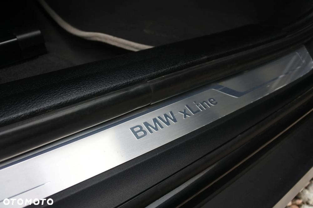 BMW X1 xDrive18d xLine - 24