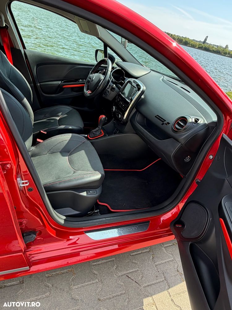 Renault Clio TCe 200 EDC Sport R.S. - 16