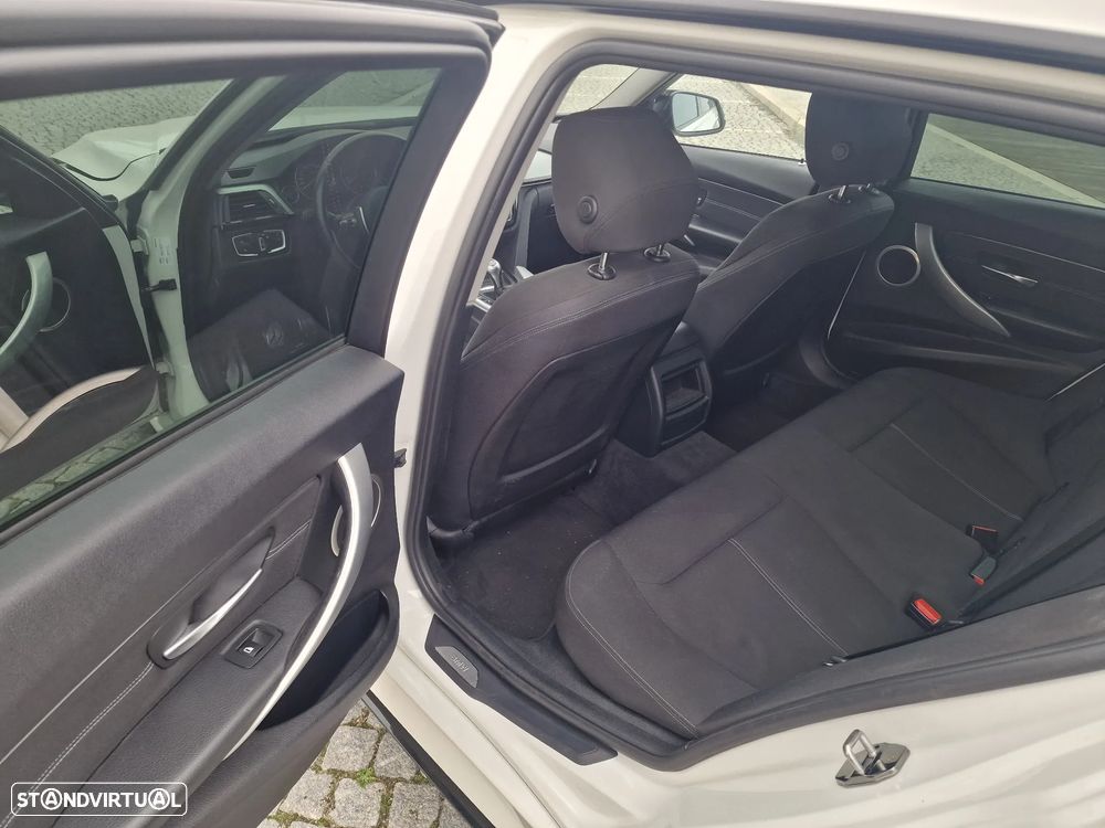 BMW 320 d Pack M - 8
