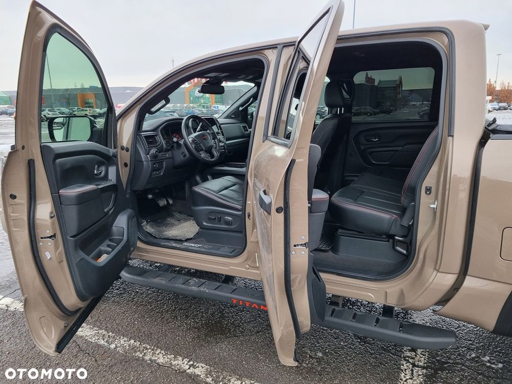 Nissan Titan - 18
