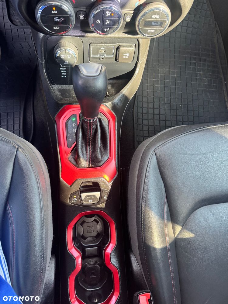 Jeep Renegade 2.0 MultiJet Active Drive Low Automatik Trailhawk - 13