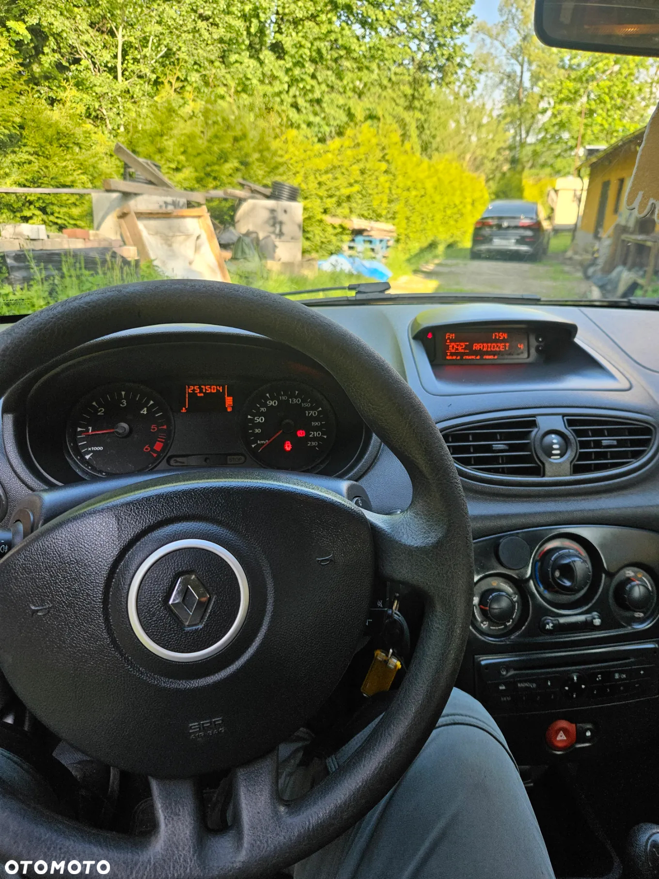 Renault Clio - 2