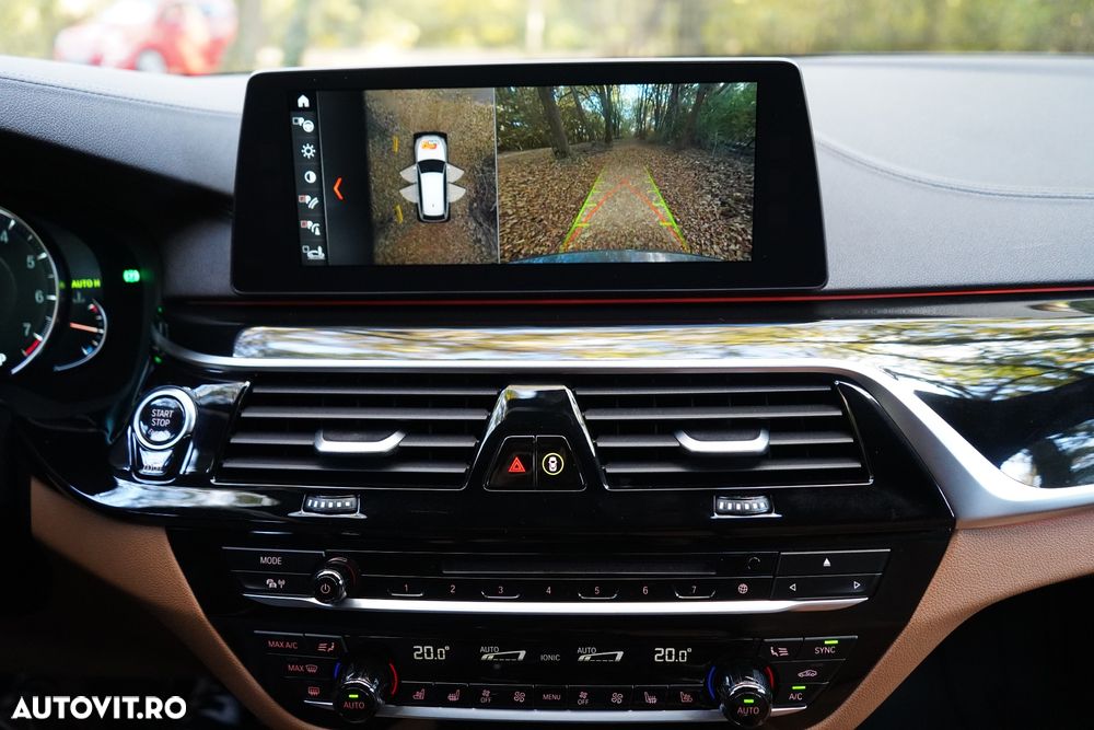 BMW Seria 5 540i xDrive AT - 12