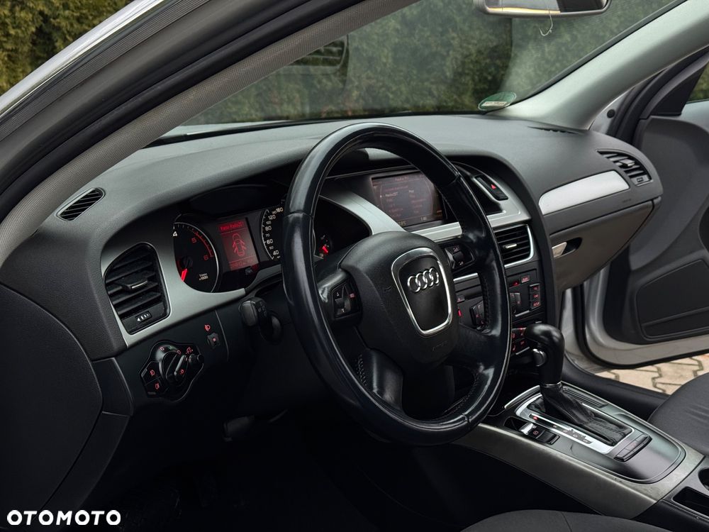 Audi A4 Avant 2.0 TDI Multitronic - 9