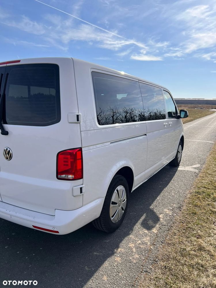 Volkswagen Caravelle 2.0 TDI L2 Comfortline DSG - 6