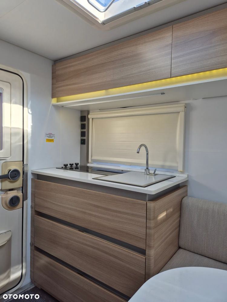 Adria 402 - 14