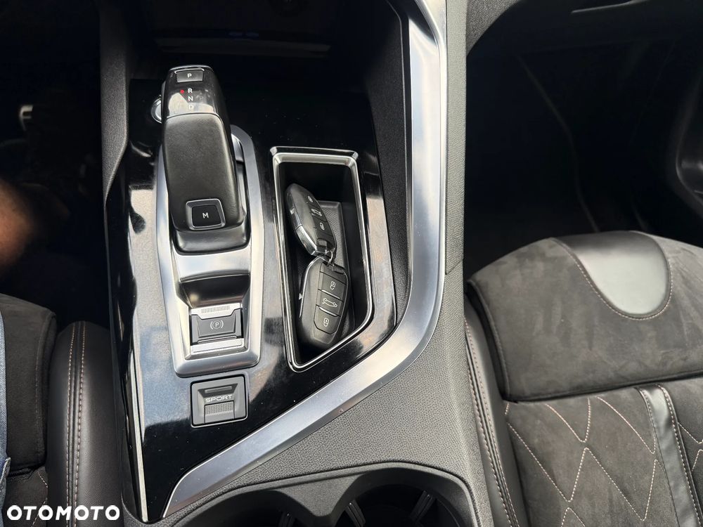 Peugeot 3008 BlueHDi 180 Stop & Start EAT8 Allure - 13