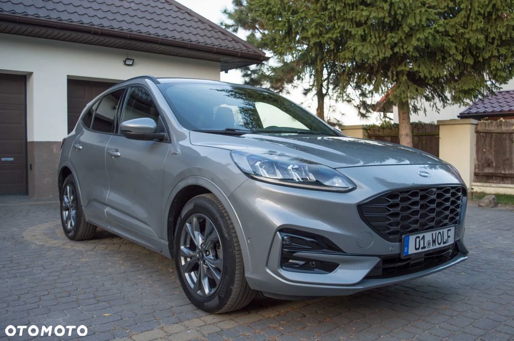 Ford Kuga 2.5 Duratec FHEV ST-LINE - 1