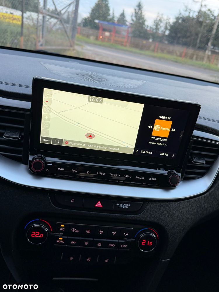 Kia Ceed 1.6 CRDi 136 ISG Dream-Team Edition - 19