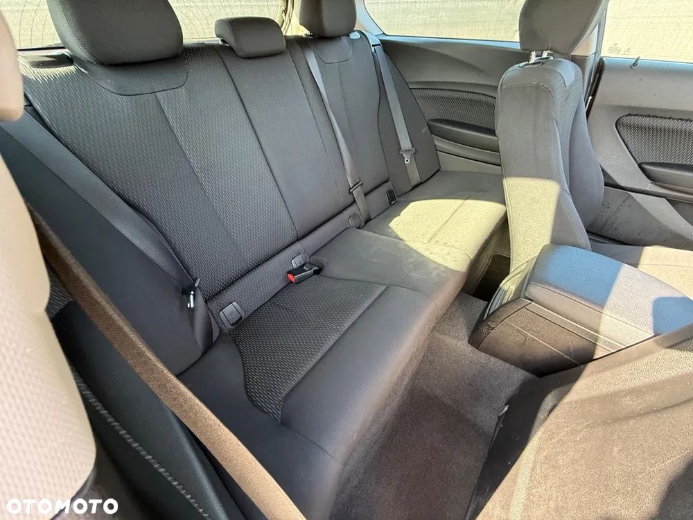 BMW Seria 1 114d Sport Line - 13