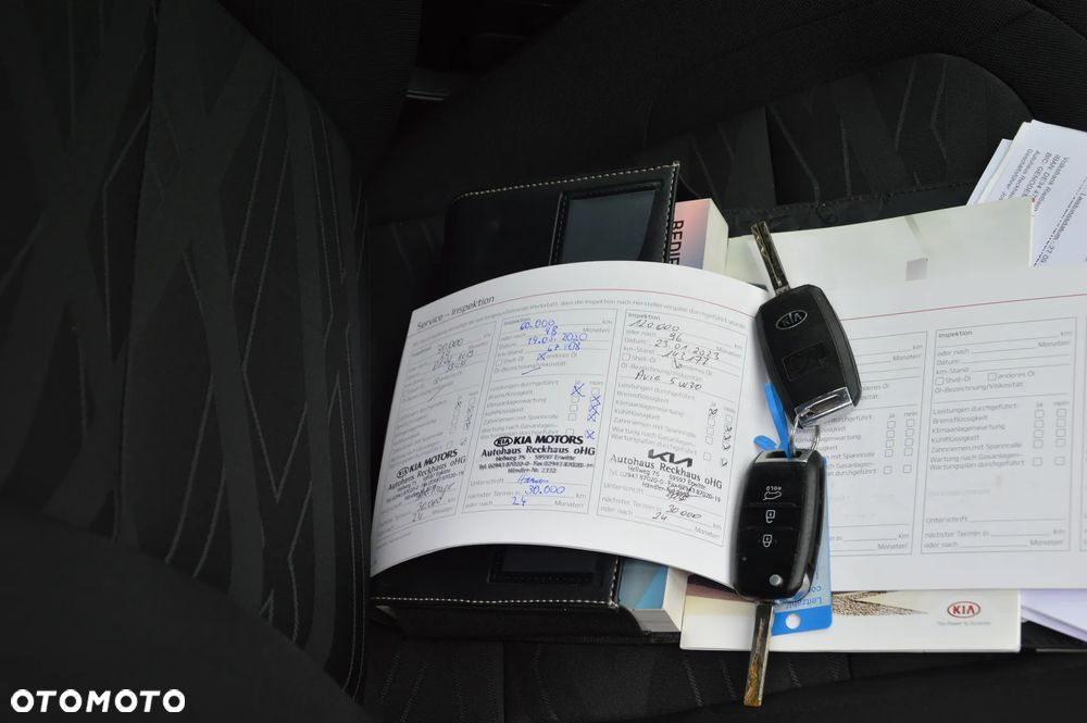 Kia Ceed - 8