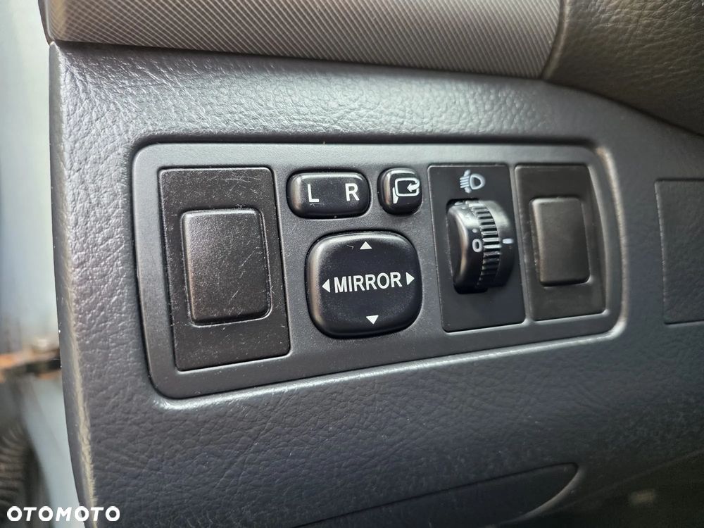 Toyota Avensis 1.8 VVT-i Edition - 21