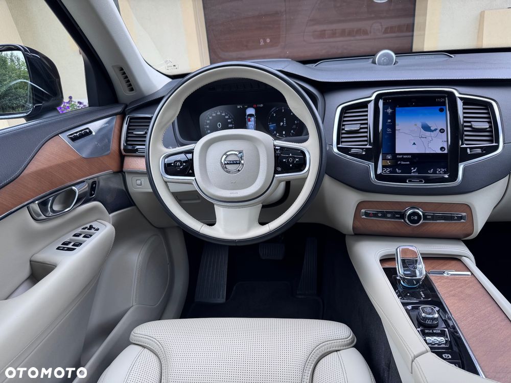 Volvo XC 90 - 18