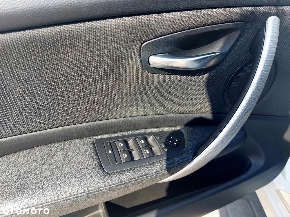 BMW Seria 1 118d - 15