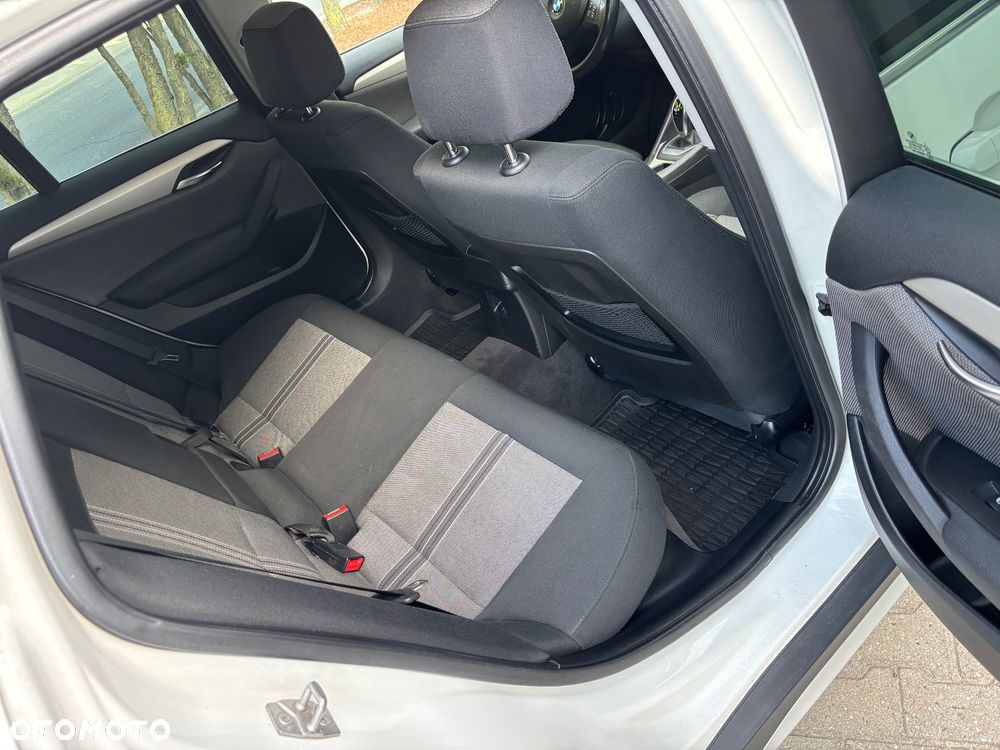 BMW X1 xDrive28i Sport Line - 19
