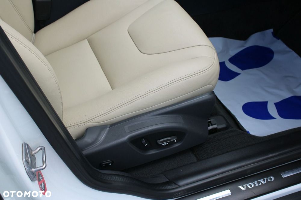 Volvo XC 60 - 31