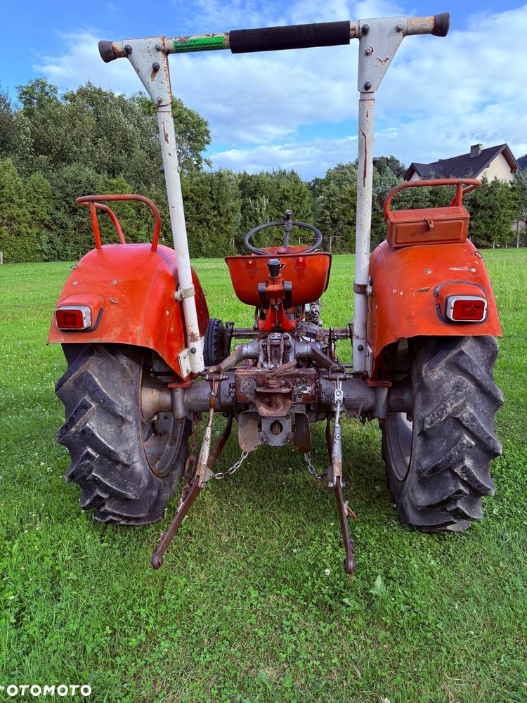 Massey Ferguson - 7