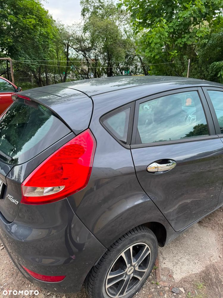 Ford Fiesta 1.25 Ambiente - 7