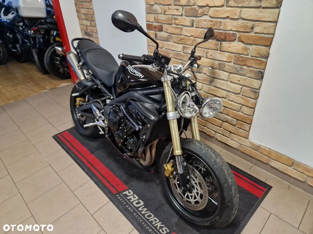 Triumph Street Triple - 34