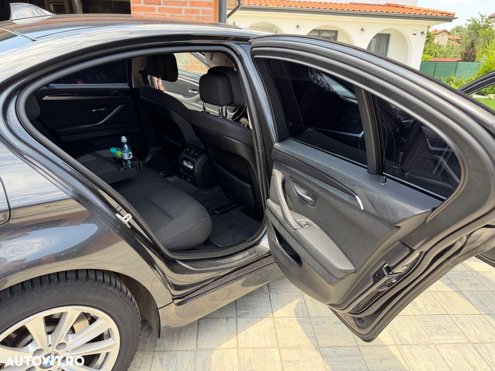 BMW Seria 5 520d EfficientDynamics Edition - 14
