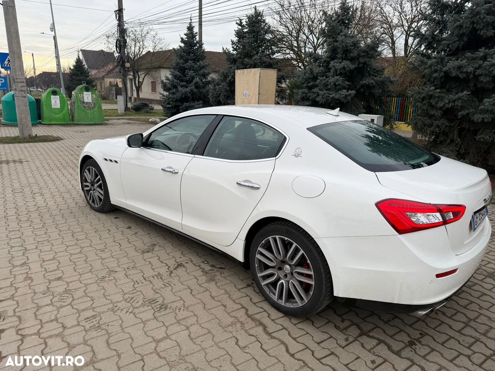Maserati Ghibli - 4