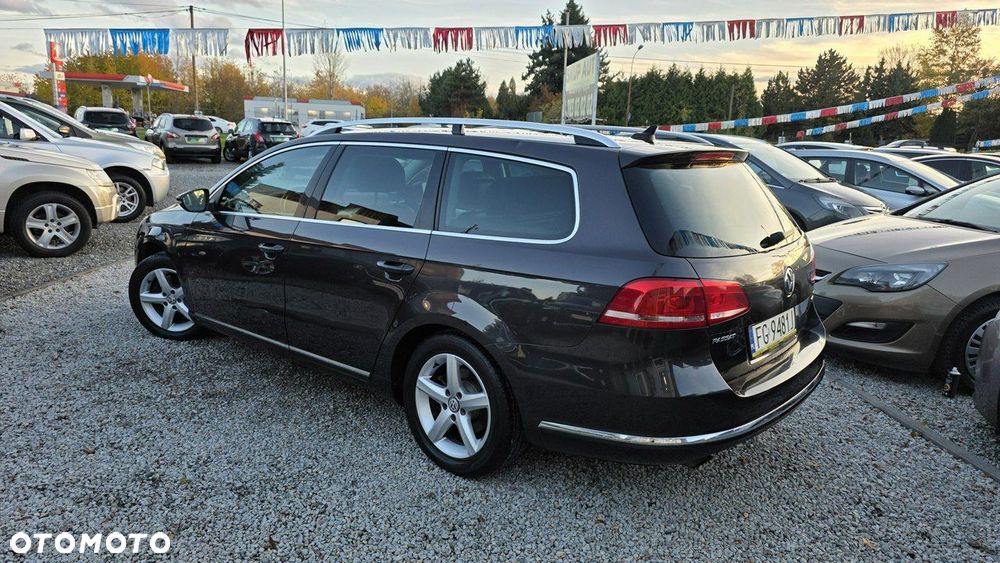 Volkswagen Passat - 13