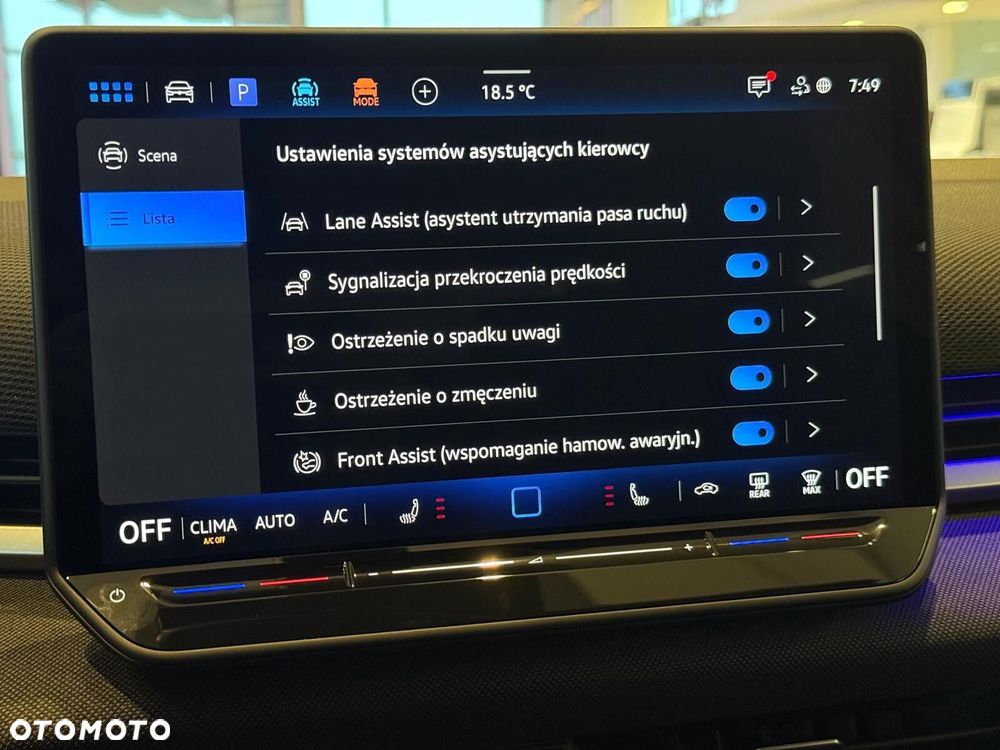 Volkswagen T-Roc 1.5 eTSI Life DSG - 17