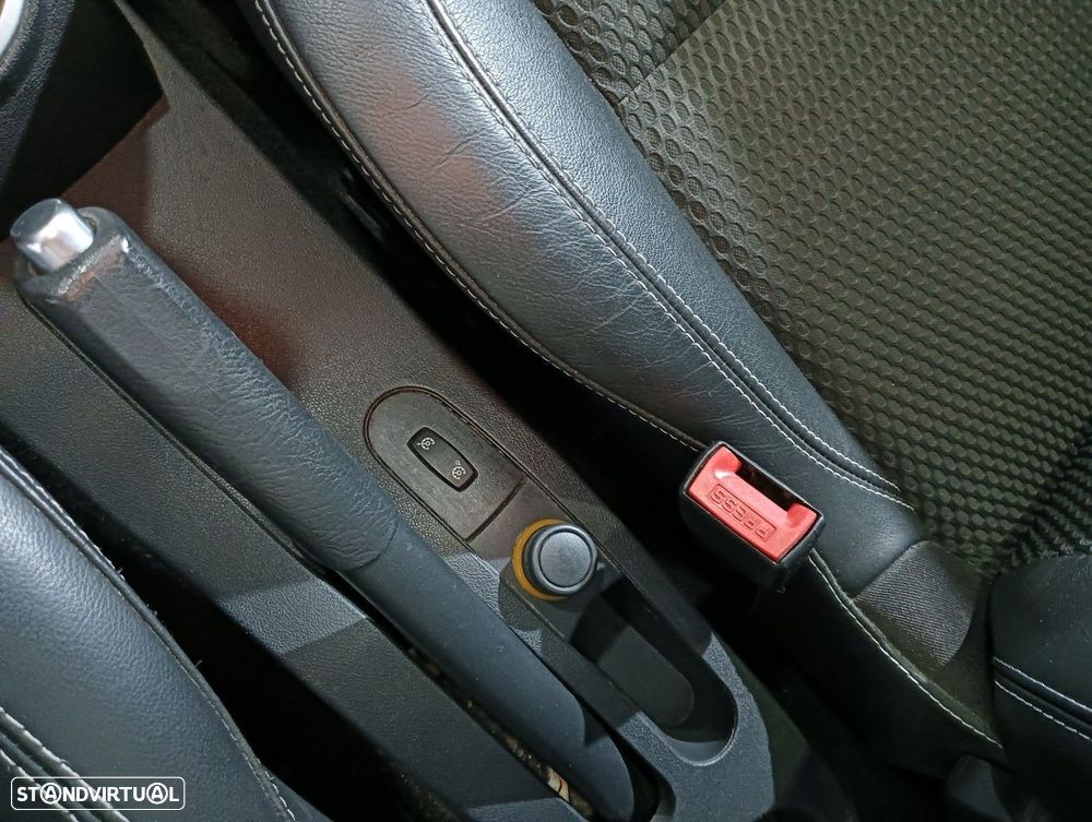 Renault Clio Break 1.5 dCi Dynamique S - 26