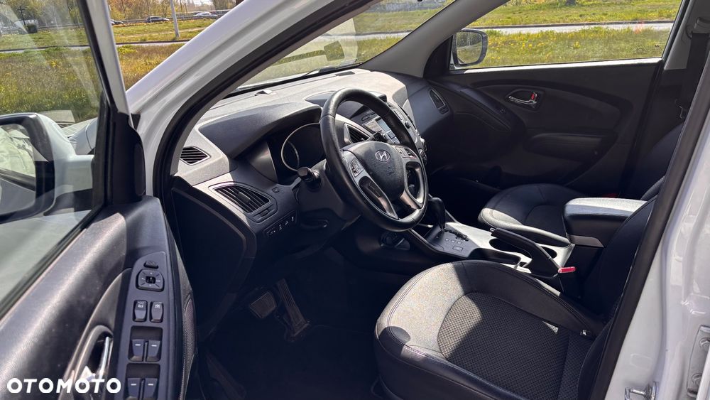 Hyundai ix35 2.0 CRDi 4WD Automatik Style - 11