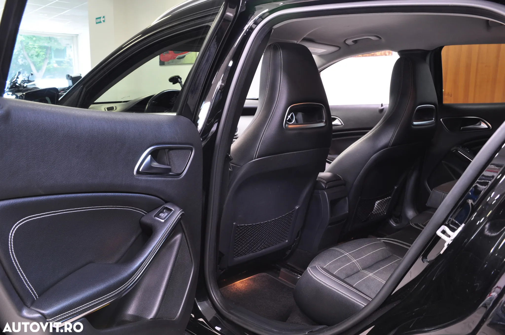 Mercedes-Benz GLA - 6
