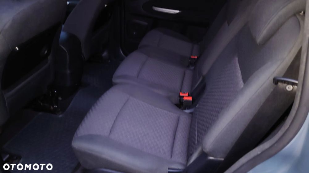 Ford Galaxy 2.0 TDCi Trend - 14