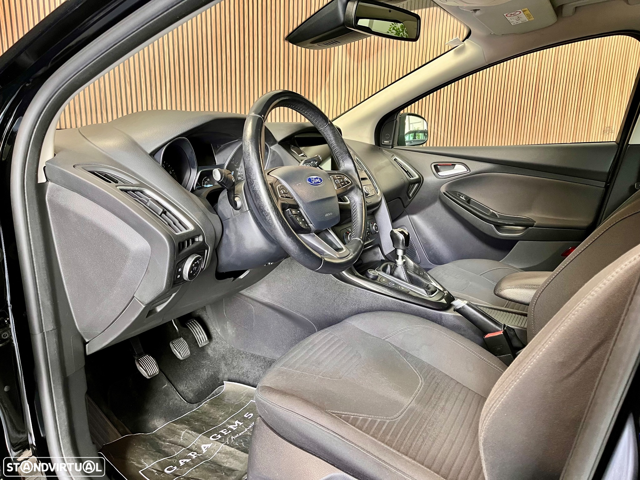 Ford Focus SW 1.0 EcoBoost Titanium - 6
