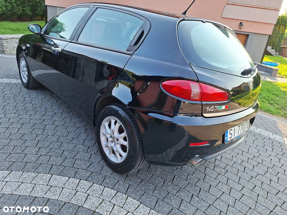 Alfa Romeo 147 - 2