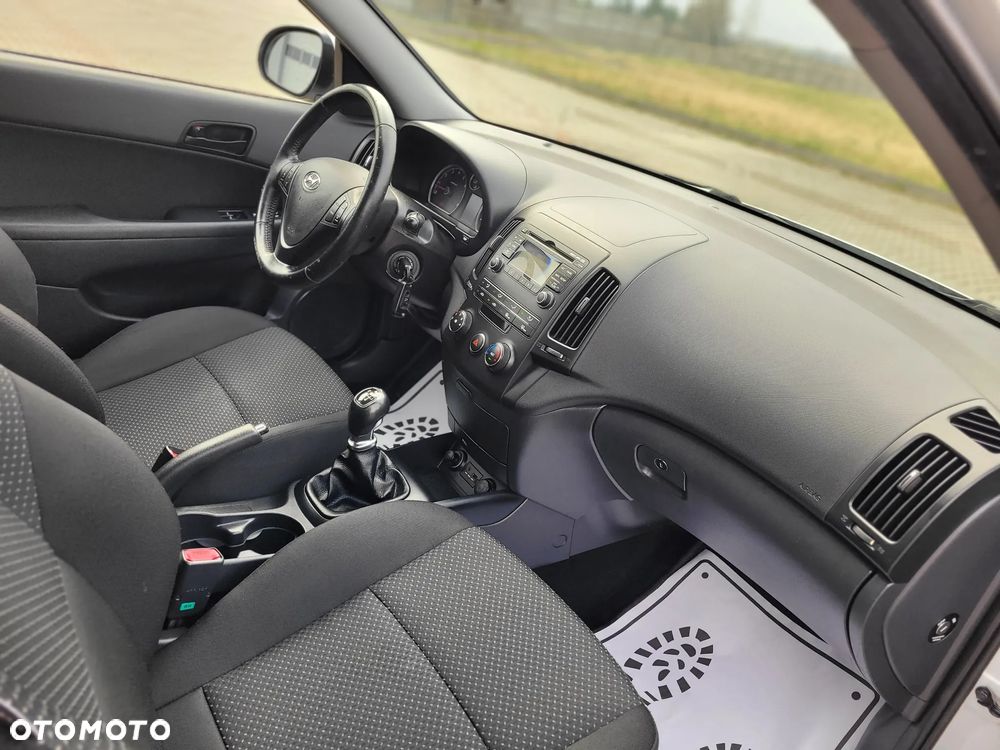 Hyundai i30 1.4 Blue Comfort - 17