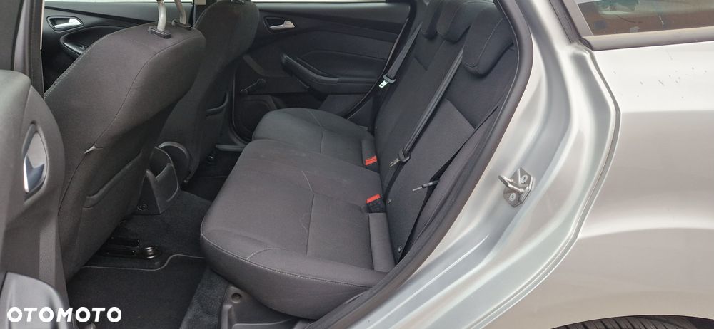Ford Focus 1.6 Trend Sport - 10