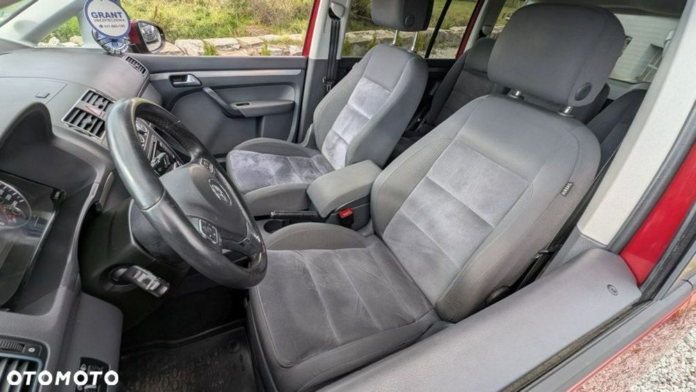 Volkswagen Touran - 6