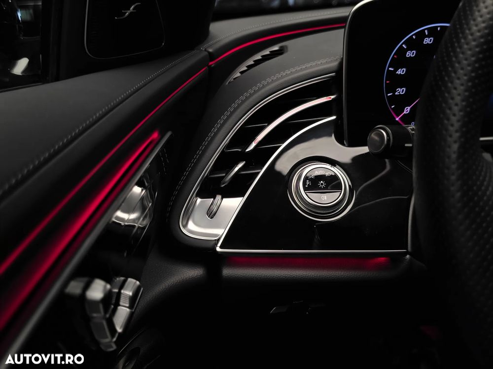 Mercedes-Benz E 200 9G-TRONIC AMG Line NIGHT Edition - 23