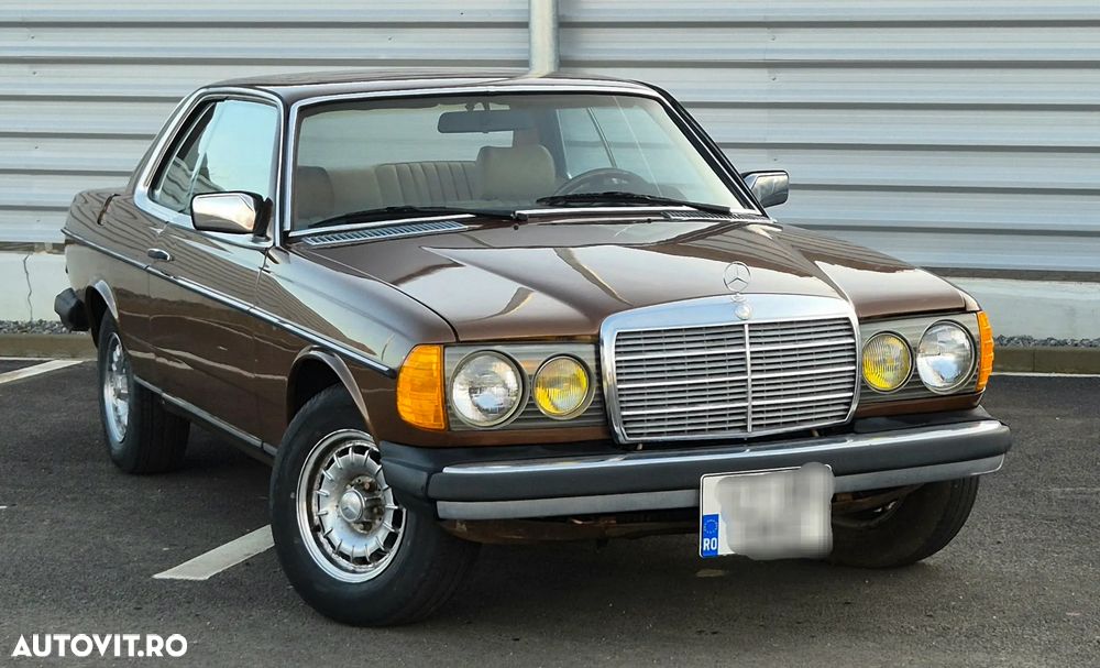 Mercedes-Benz W123 - 23