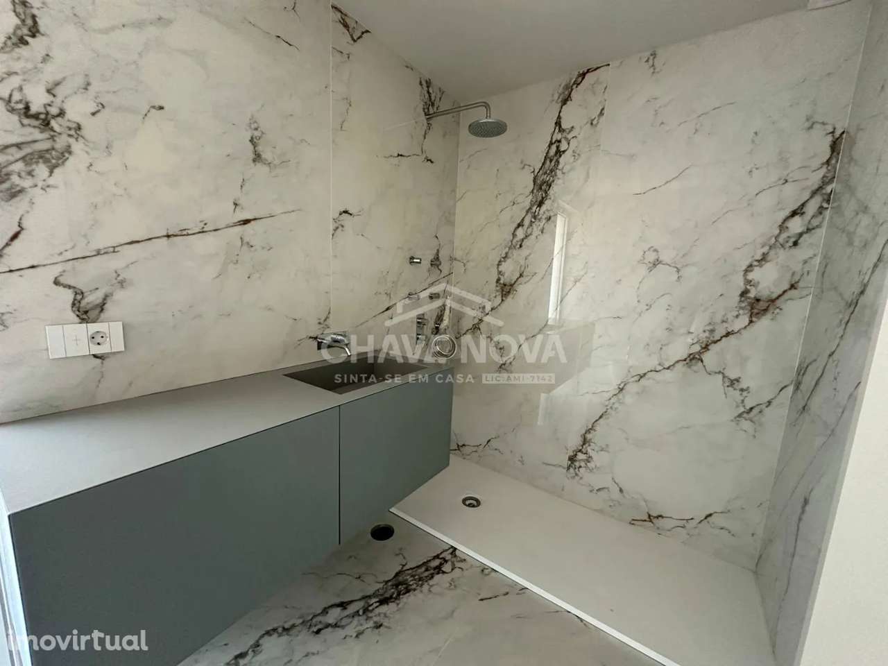 Moradia T4 Nova  Praias de Canidelo  Pronta a Habitar - Grande imagem: 4/23