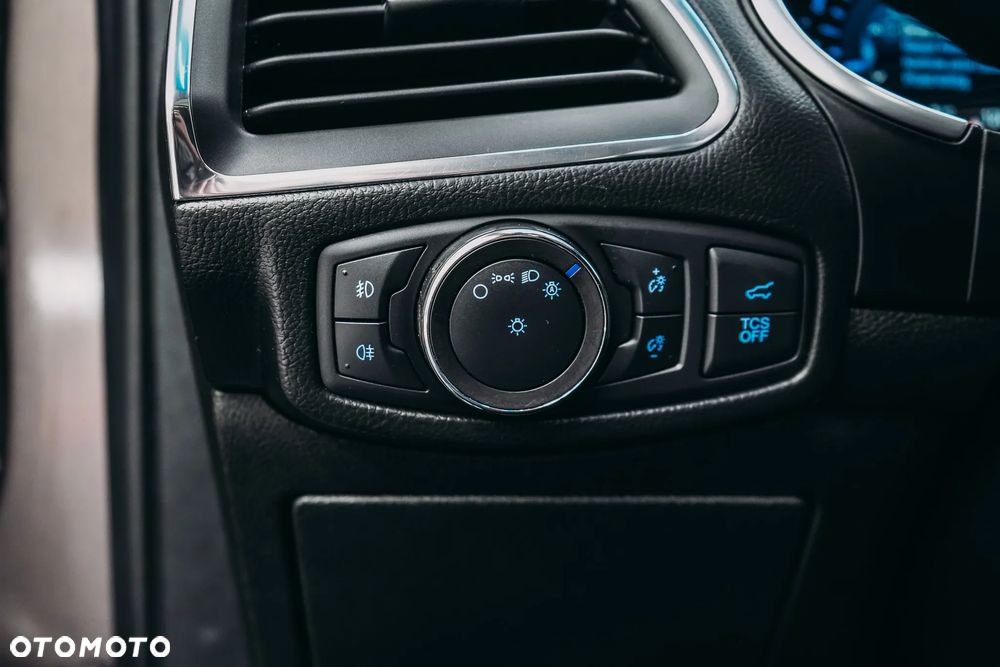 Ford Edge 2.0 EcoBlue Bi-Turbo 4x4 Titanium - 15